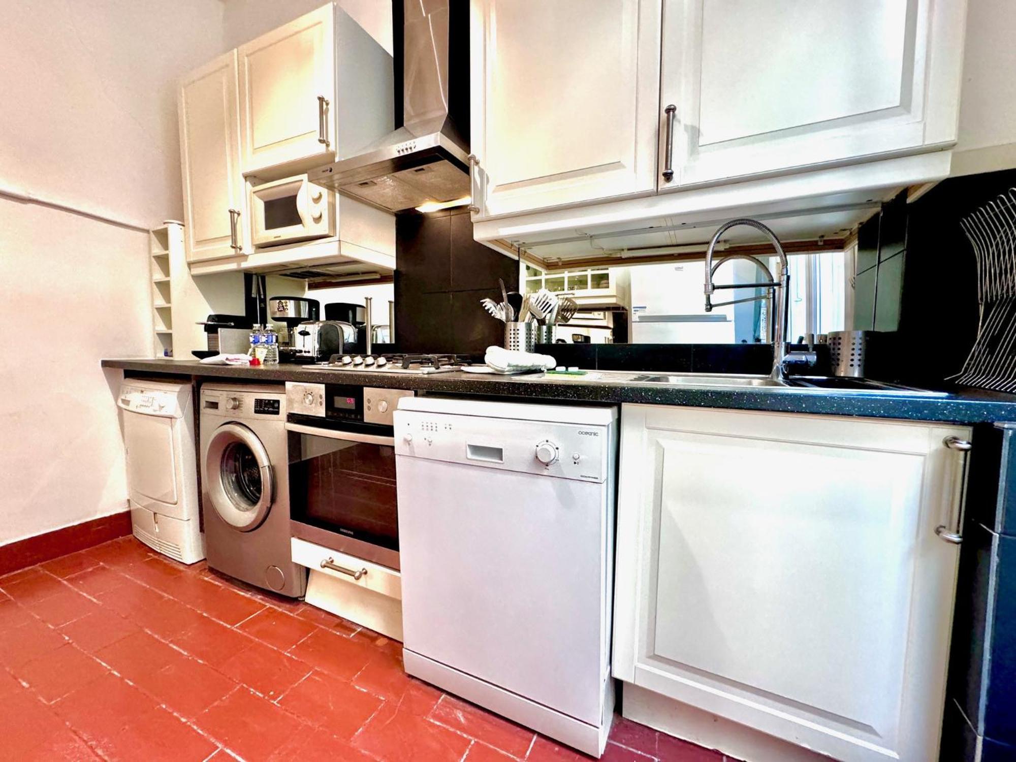 ApartHotel riviera - Old town - Charm 2 Bedrooms Apartement - 5mn beach - Pont Vieux 2 Nice Buitenkant foto
